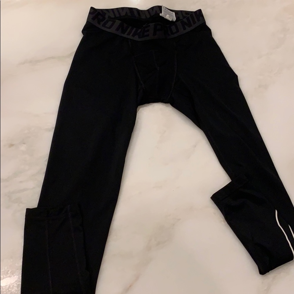 Nike Boys Black Training Tights-Size XL (18/20)